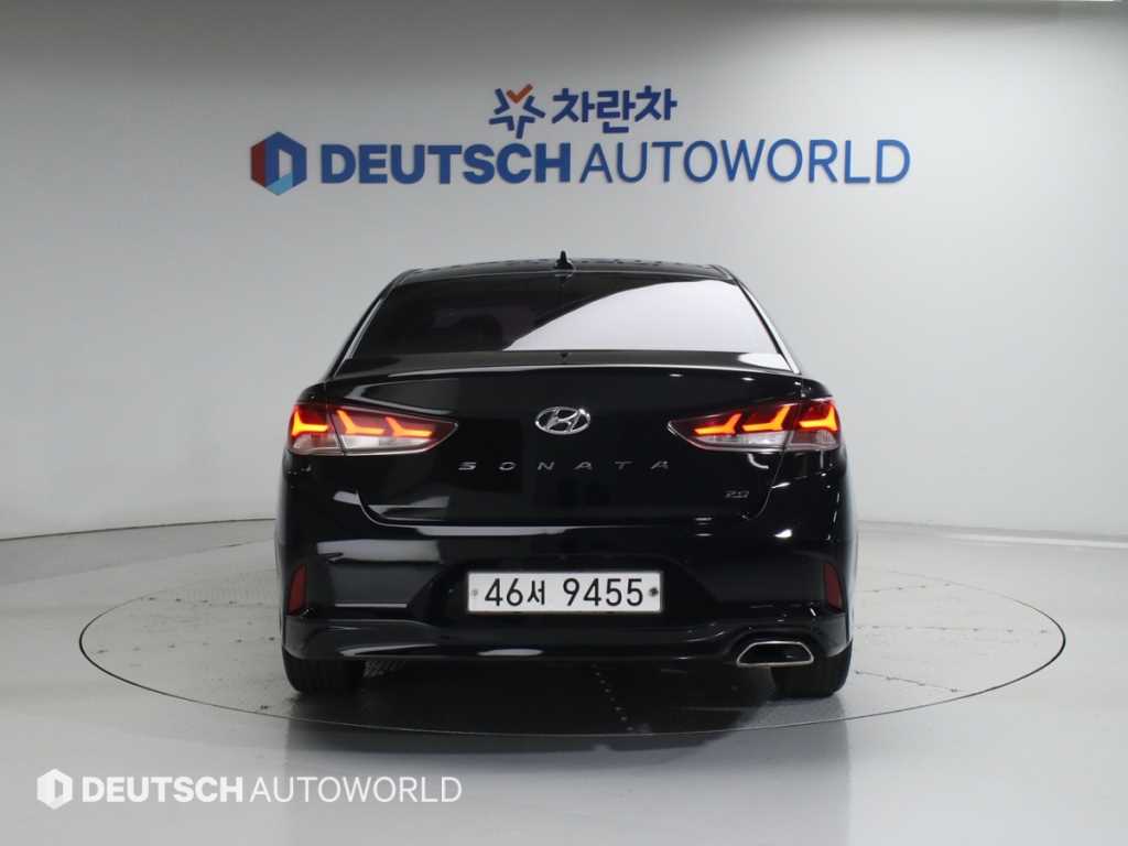 HYUNDAI Sonata - Vista 4