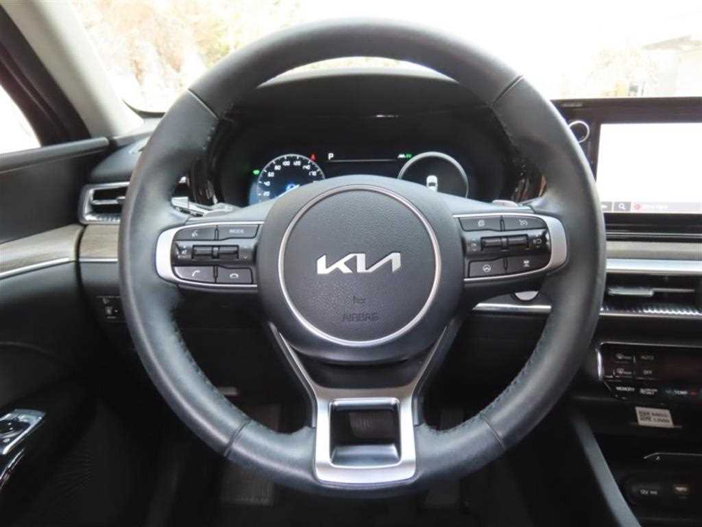 KIA K5 2023 Negro - Importación desde Corea - HF Imports Iquique - Foto 16