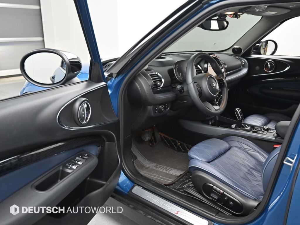 Mini Clubman - Vista 11
