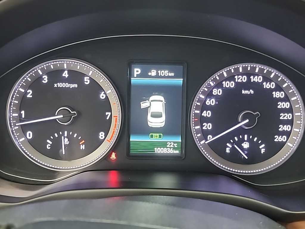 HYUNDAI Grandeur - Vista 6
