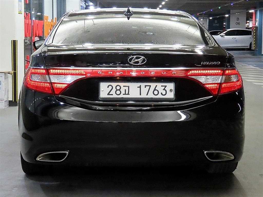 HYUNDAI Grandeur - Vista 5