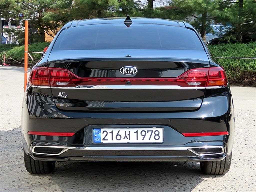 KIA K7 - Vista 4