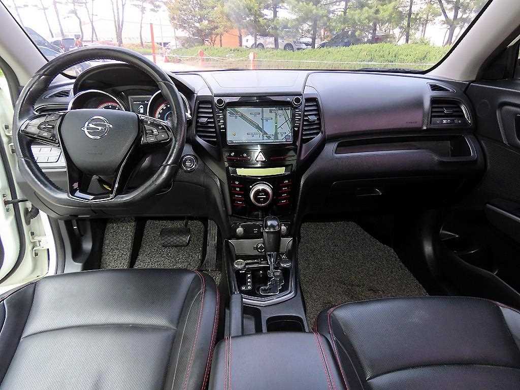 Ssangyong Tivoli - Vista 7