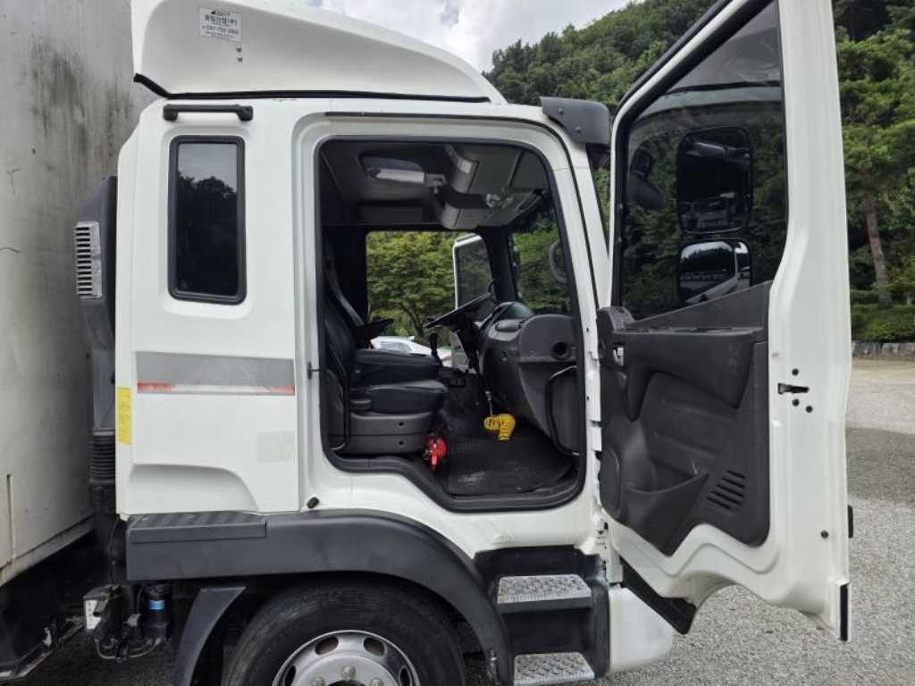 medium and large cargo Special - Vista 11
