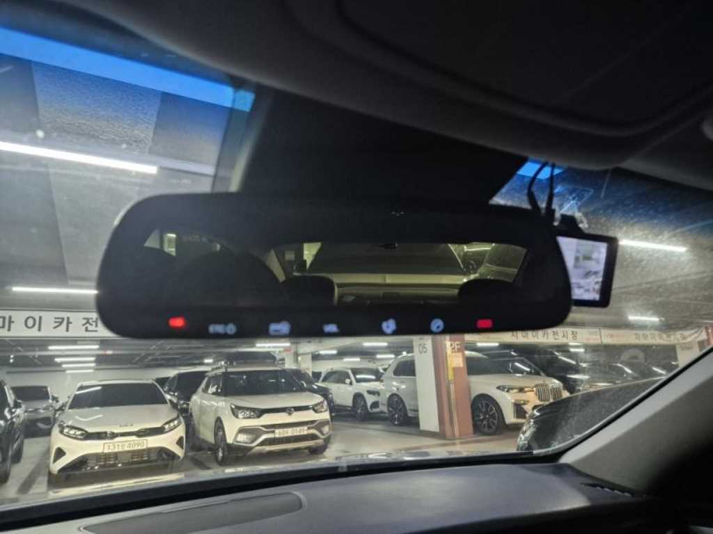 HYUNDAI Genesis - Vista 9