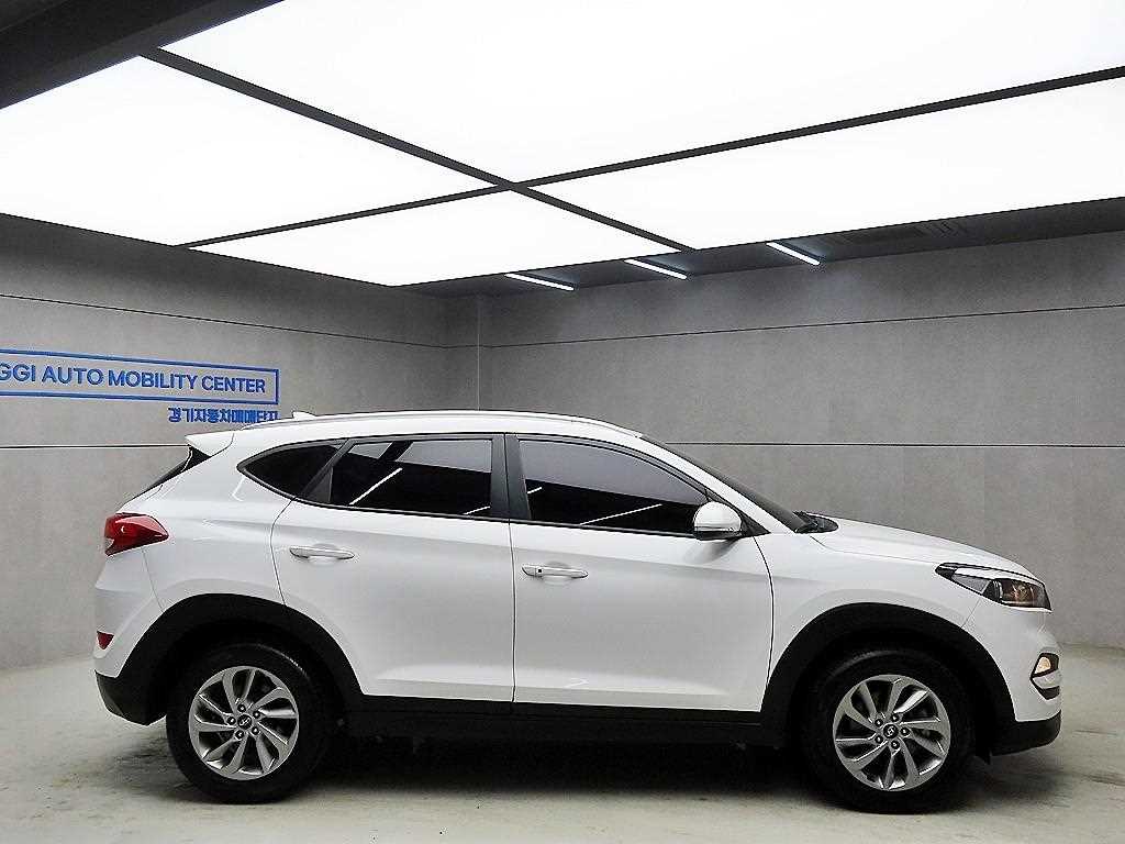 HYUNDAI Tucson - Vista 2