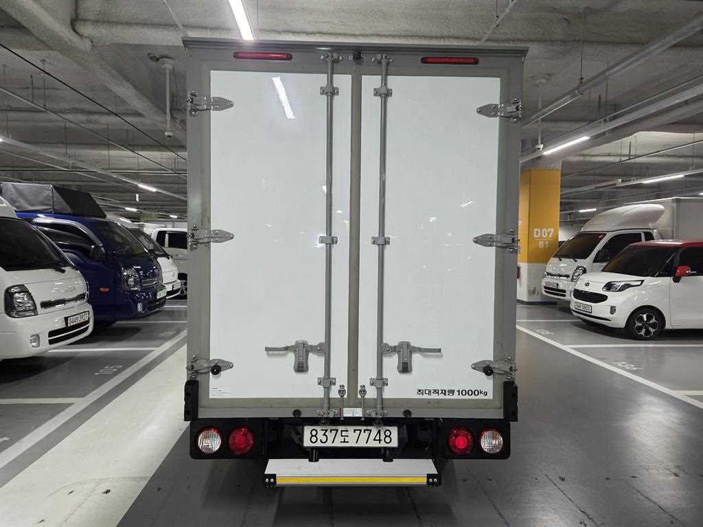 Small Truck Normal Box(High Deck) - Vista 8