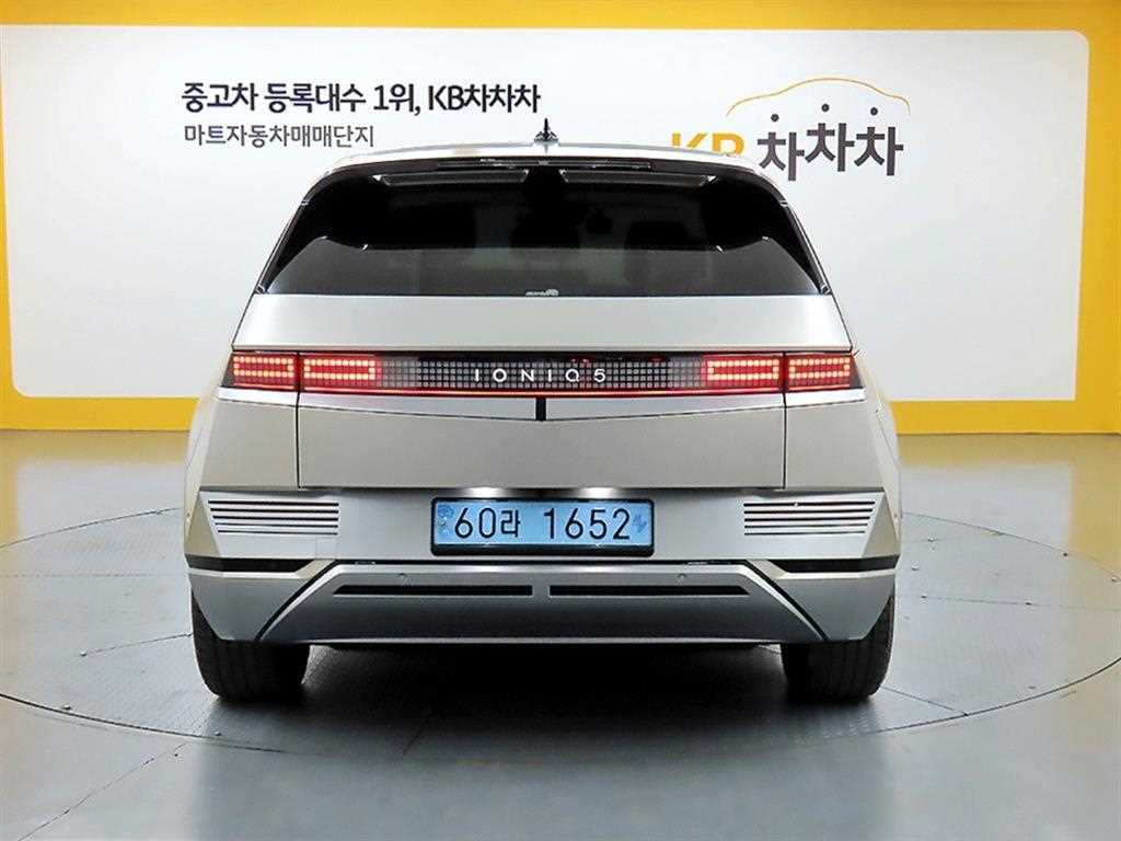 HYUNDAI Ioniq 5 - Vista 3