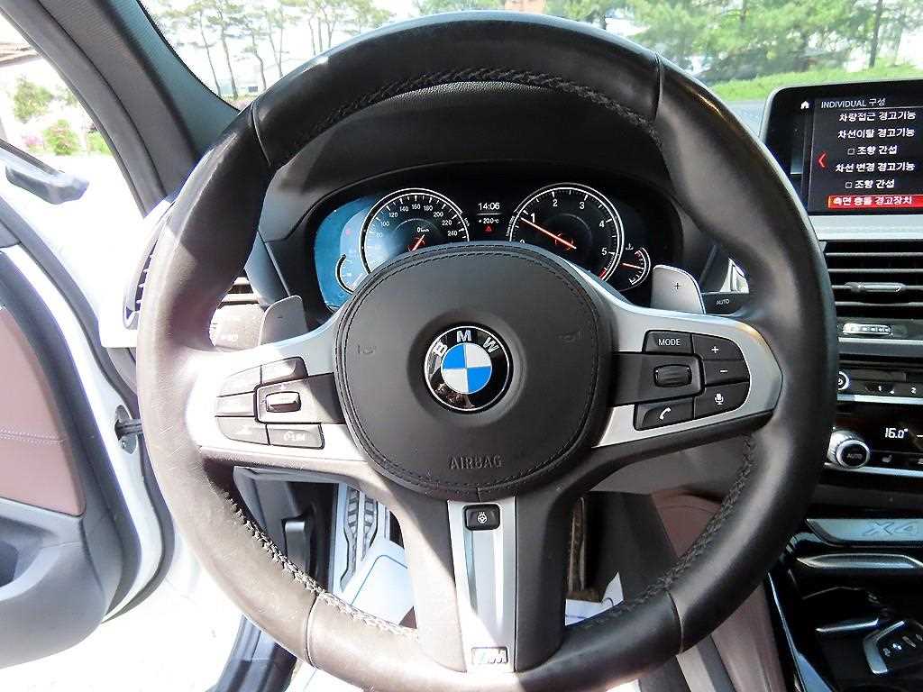 BMW X4 - Vista 8