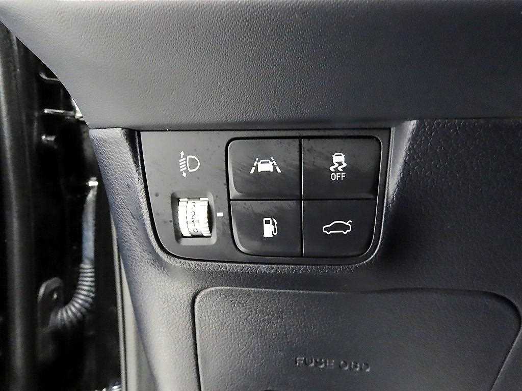 HYUNDAI Grandeur - Vista 12