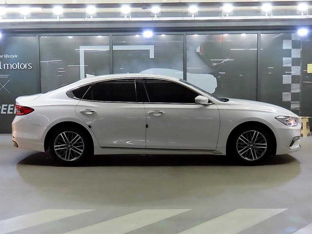 HYUNDAI Grandeur - Vista 3