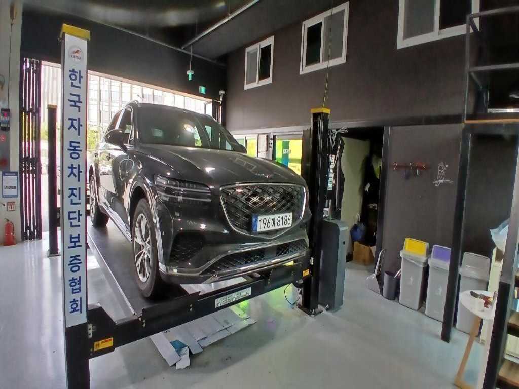 Genesis GV70 2025 Verde - Importación desde Corea - HF Imports Iquique - Foto 1