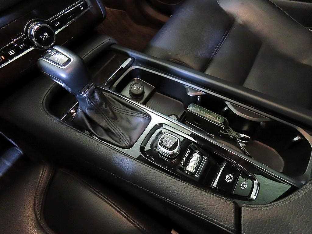 Volvo XC90 - Vista 12