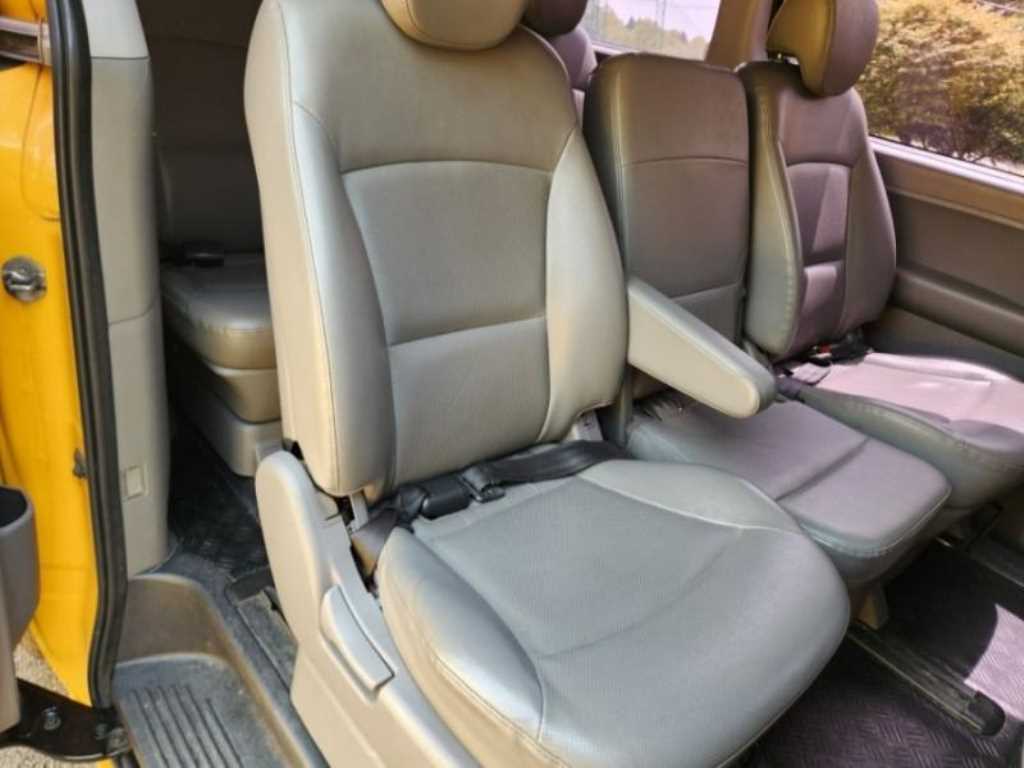 HYUNDAI Starex 2019 Amarillo - Importación desde Corea - HF Imports Iquique - Foto 14