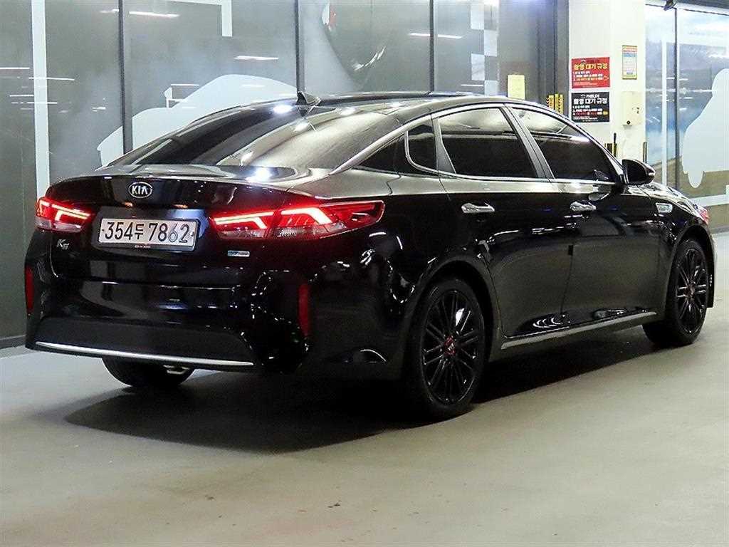 KIA K5 - Vista 4