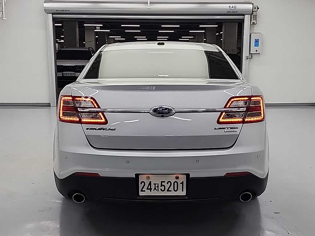 Ford Torus - Vista 3