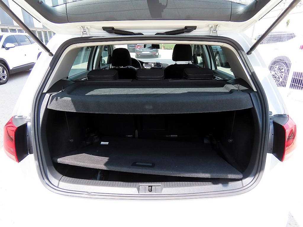 Volkswagen Golf 2014 Blanco - Importación desde Corea - HF Imports Iquique - Foto 17
