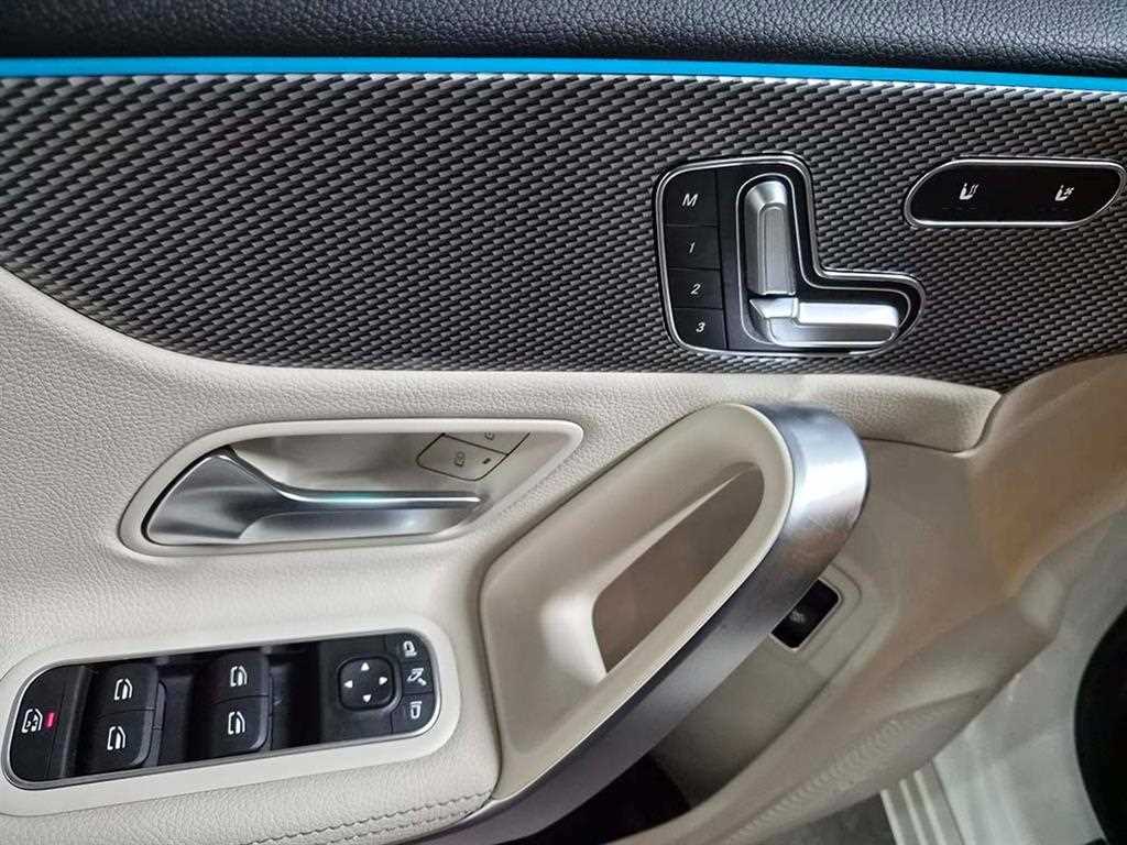 Mercedes Benz A Class - Vista 12
