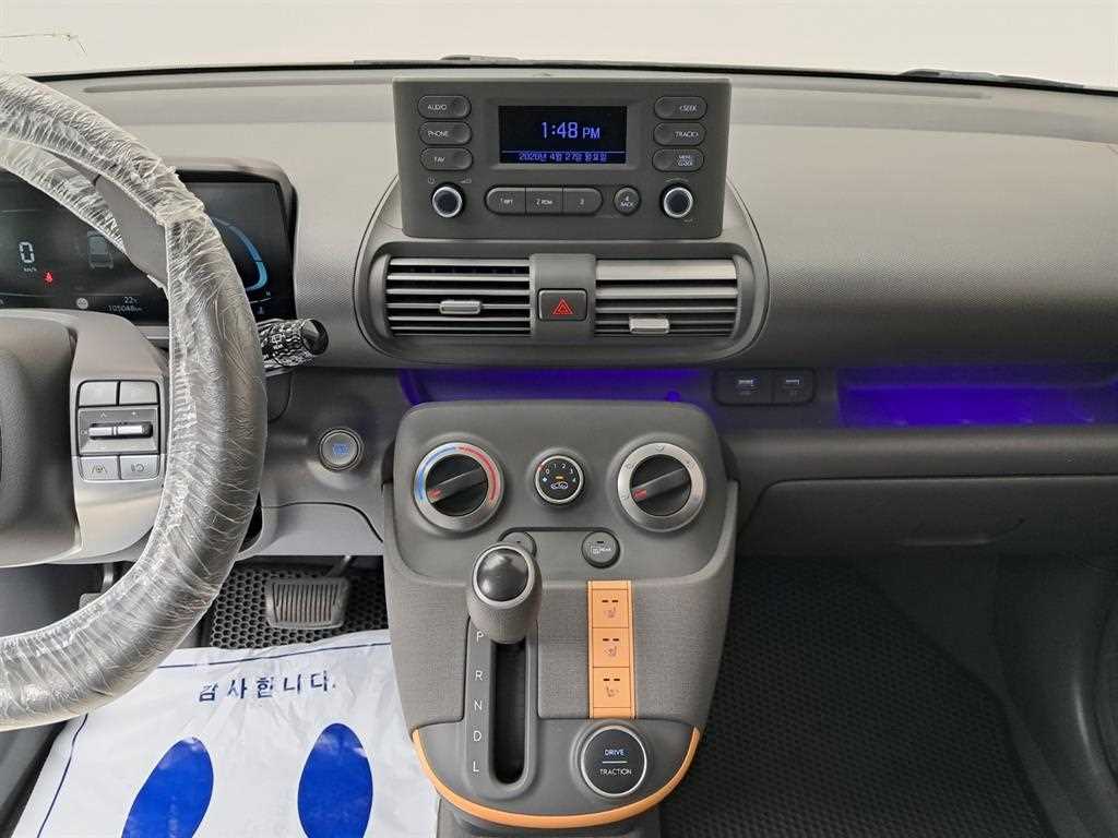 HYUNDAI Casper - Vista 9