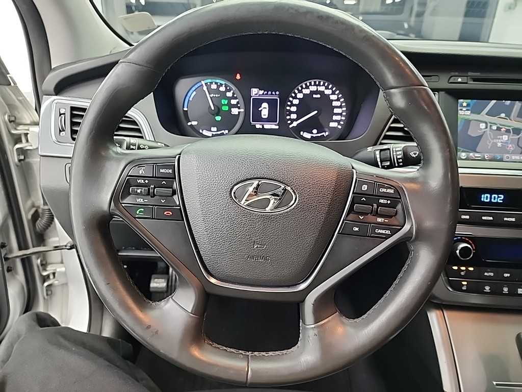 HYUNDAI Sonata - Vista 9