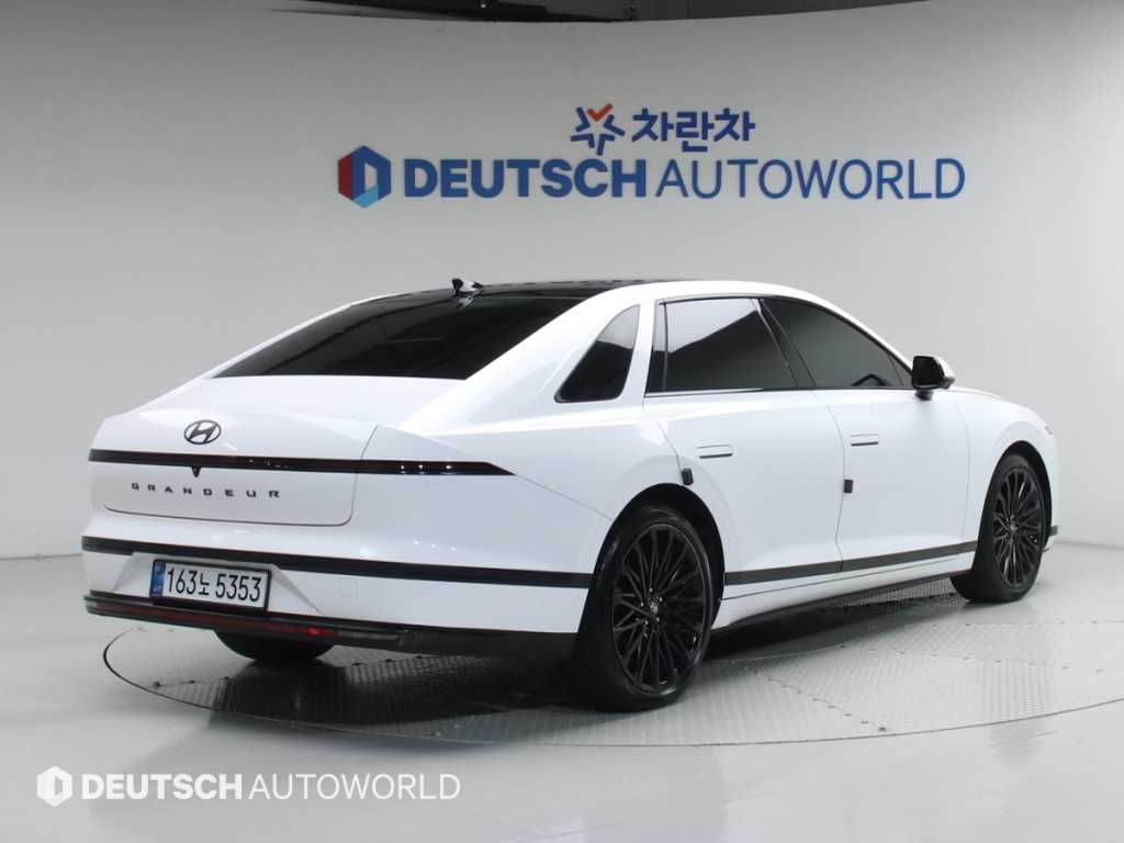 HYUNDAI Grandeur - Vista 2
