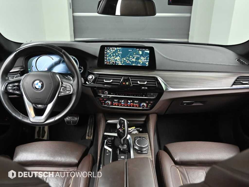 BMW 5 Series - Vista 7