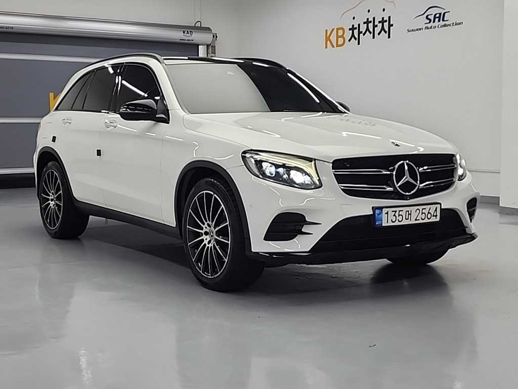 Mercedes Benz GLC Class - Vista 4