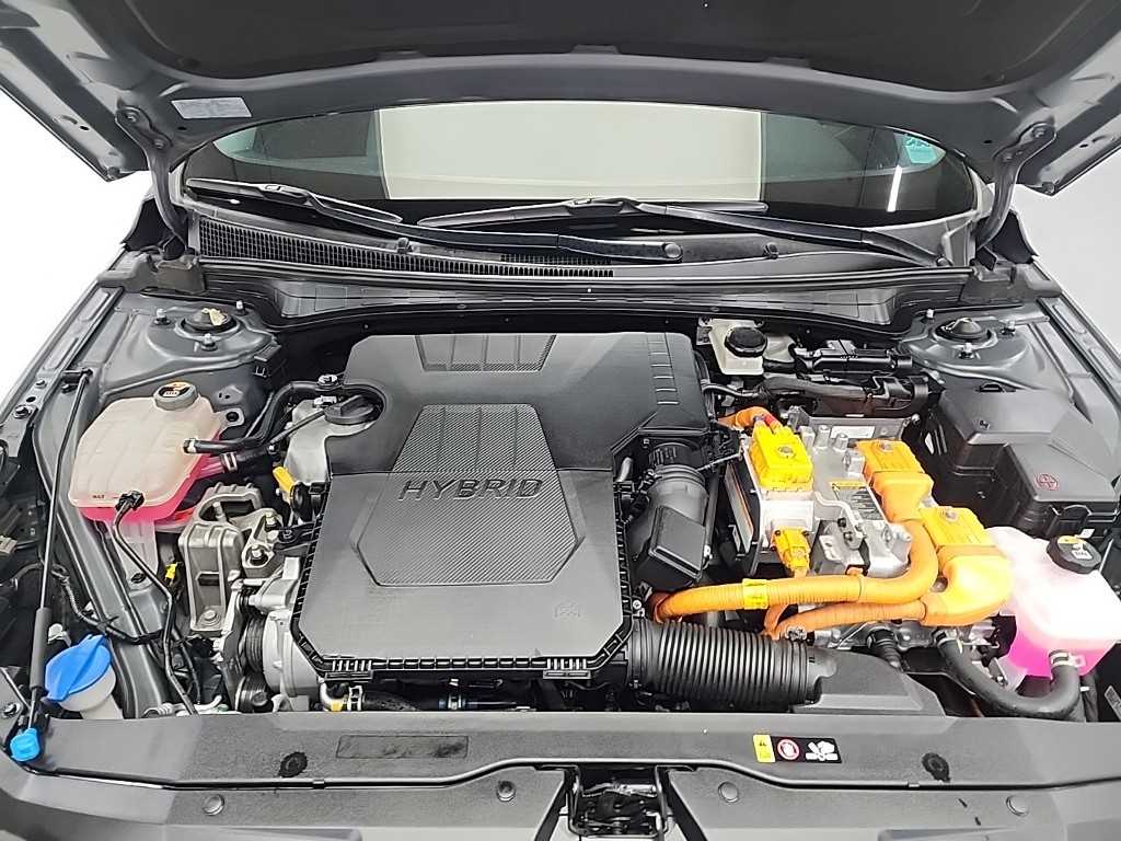 HYUNDAI Avante - Vista 5