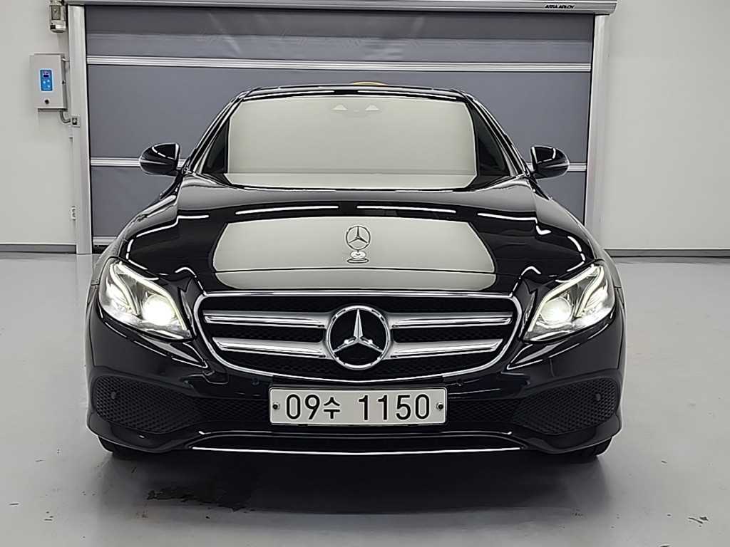 Mercedes Benz E class 2017 Negro - Importación desde Corea - HF Imports Iquique - Foto 1