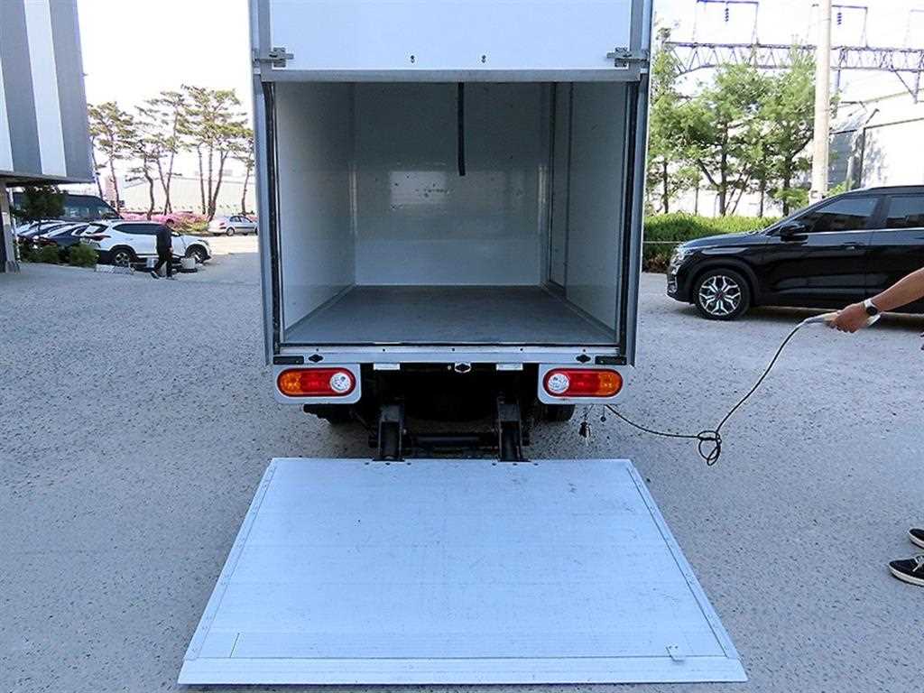 Small Truck Top_Integrated Top Powergate - Vista 6