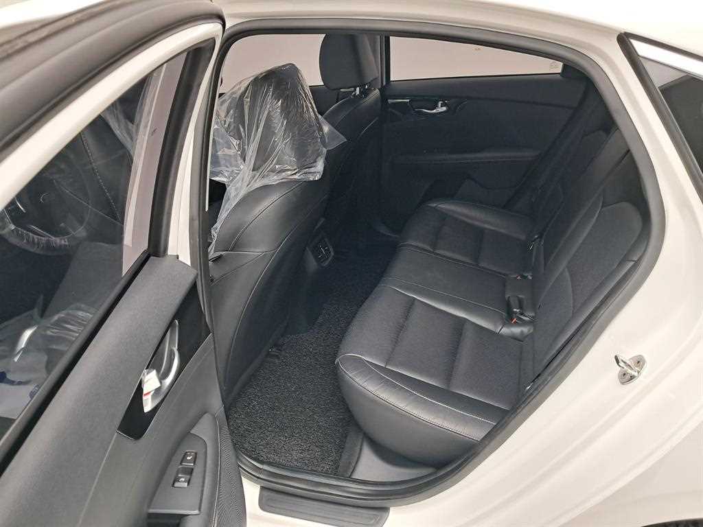 KIA K3 - Vista 12