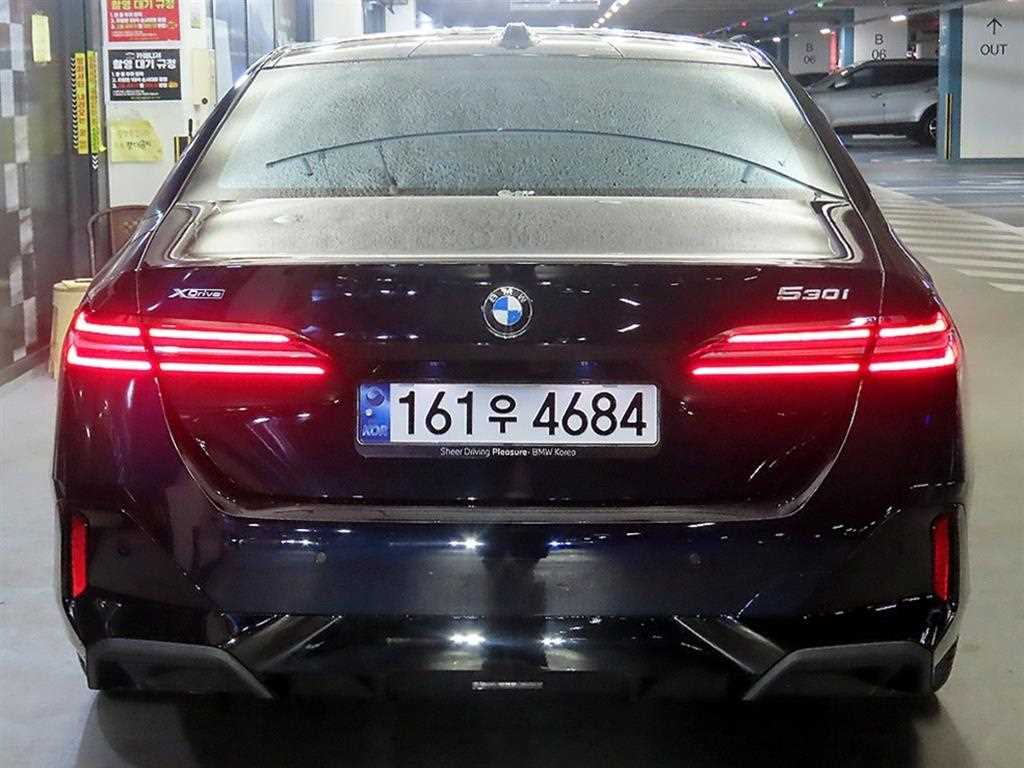 BMW 5 Series - Vista 5