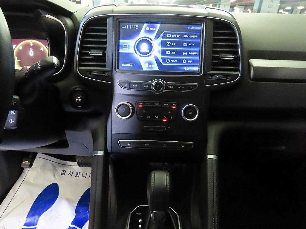SAMSUNG QM6 - Vista 11