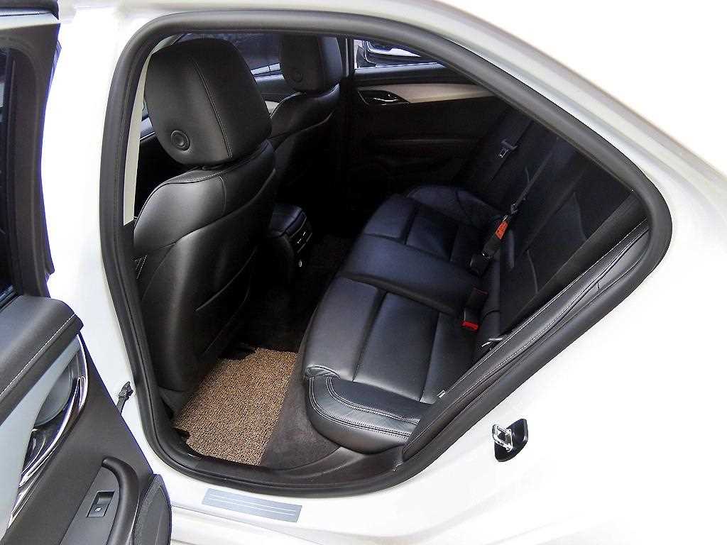 Cadillac ATS - Vista 6