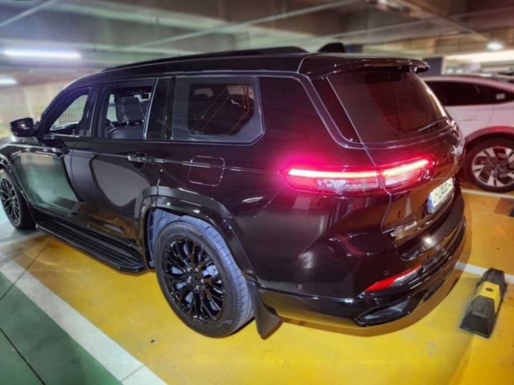 Jeep Cherokee - Vista 4