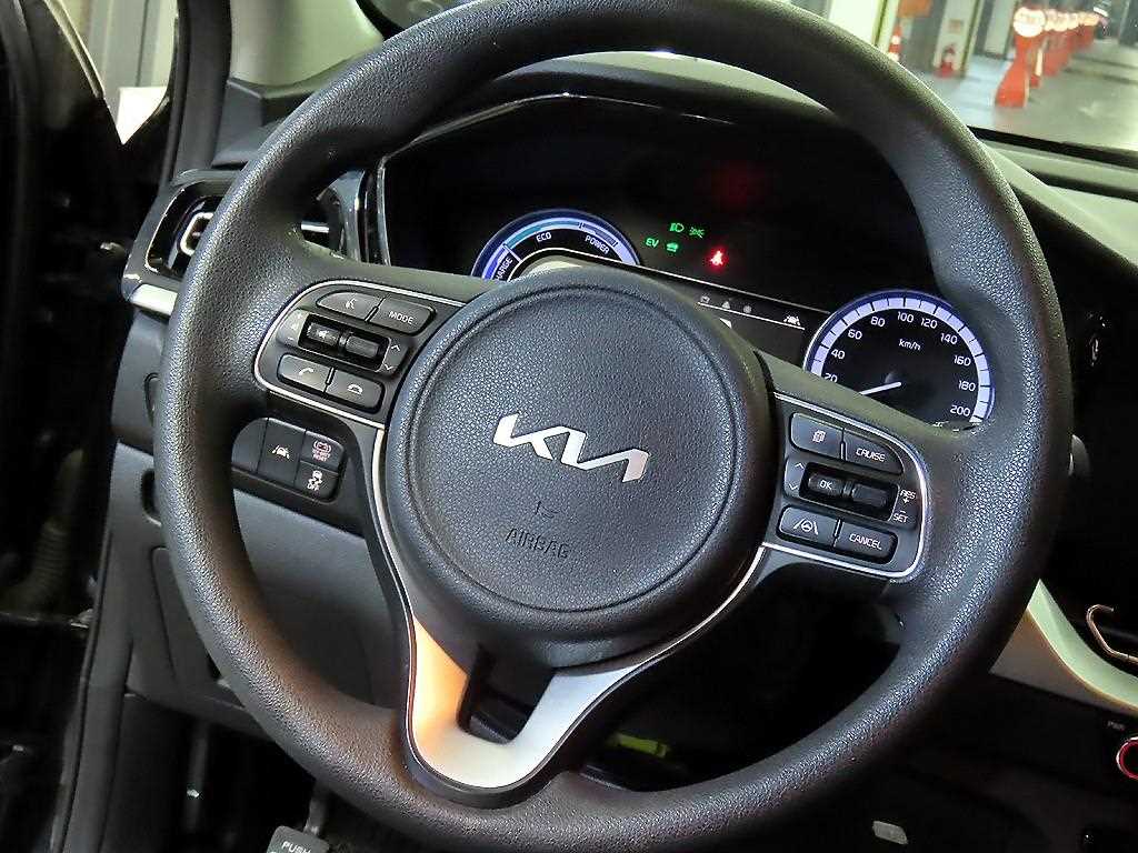KIA Niro - Vista 8