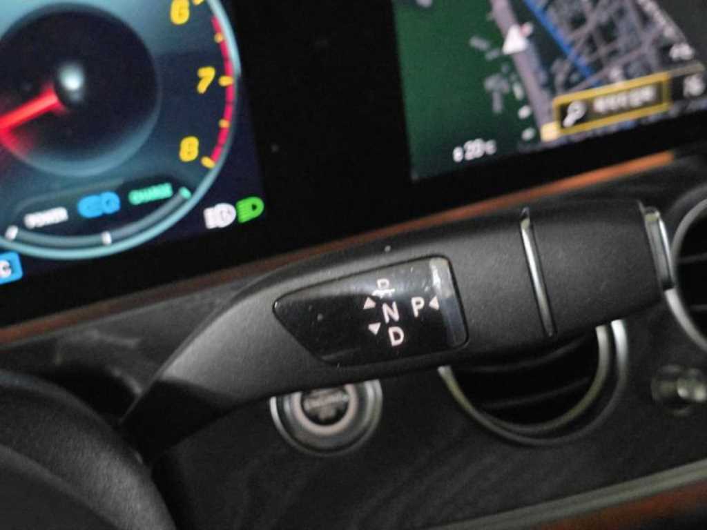 Mercedes Benz E class - Vista 10