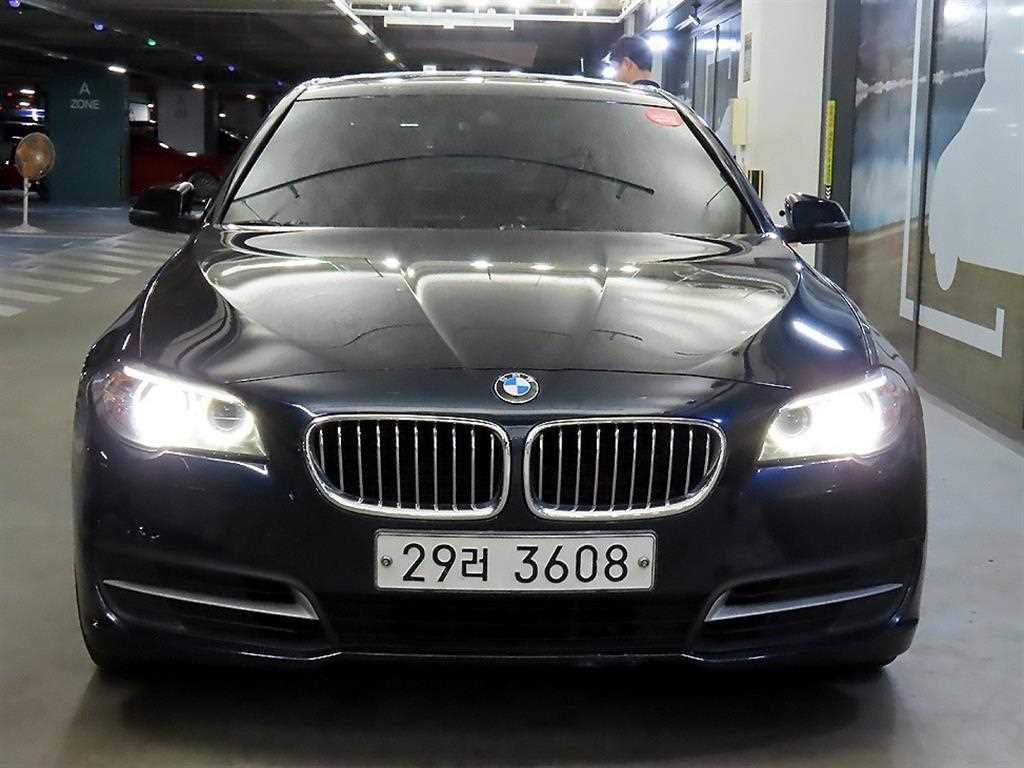 BMW 5 Series - Vista 2