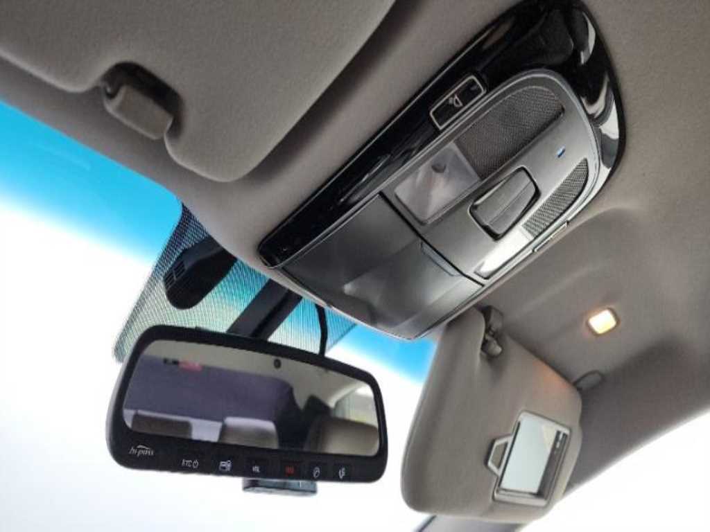 HYUNDAI Grandeur - Vista 9