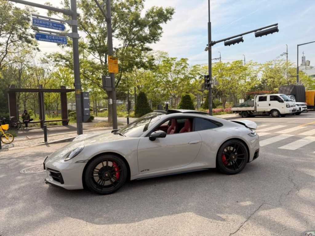 Porsche 911 - Vista 4
