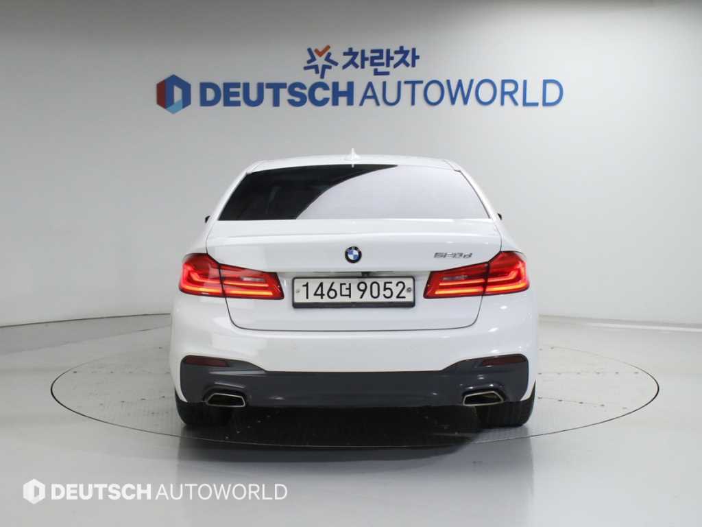 BMW 5 Series - Vista 4