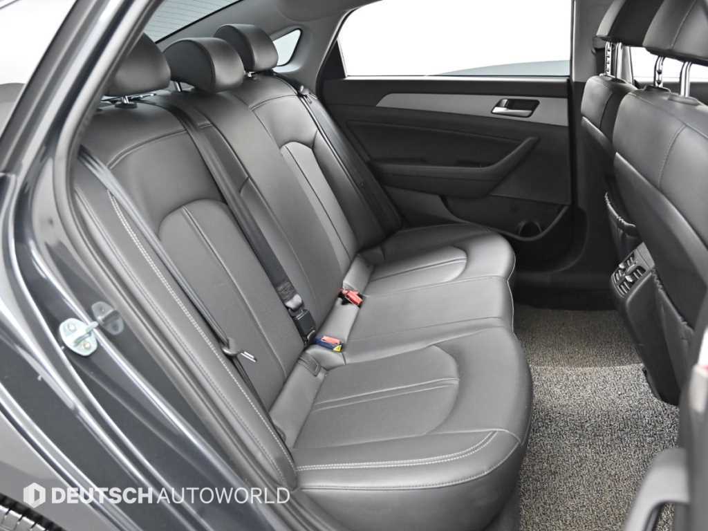 HYUNDAI Sonata - Vista 11