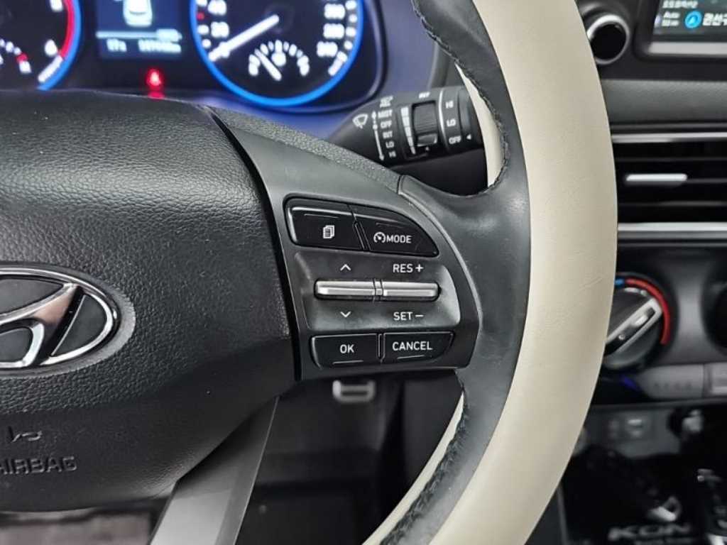 HYUNDAI Kona - Vista 8