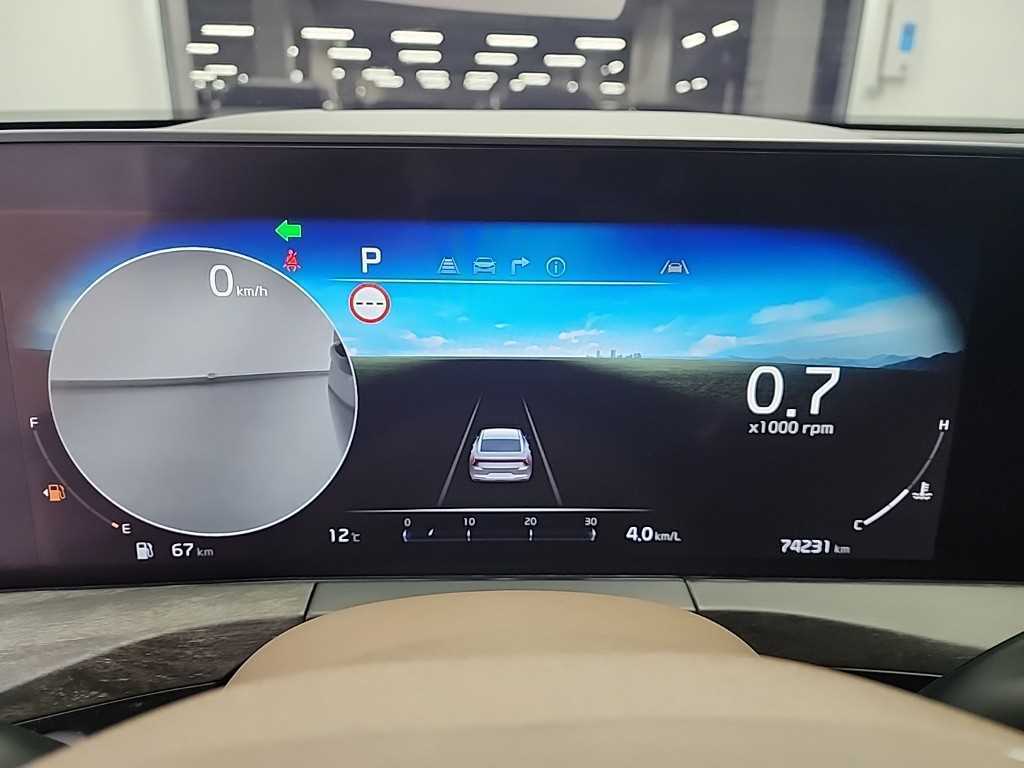 KIA K8 - Vista 6