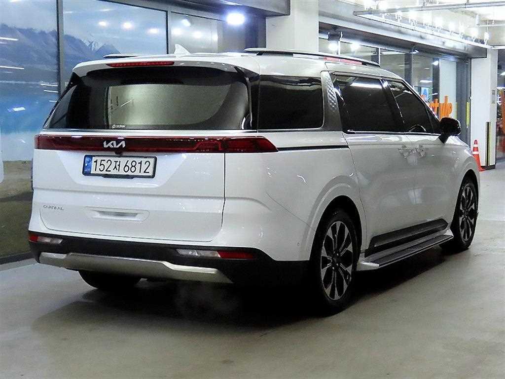 KIA Carnival - Vista 4