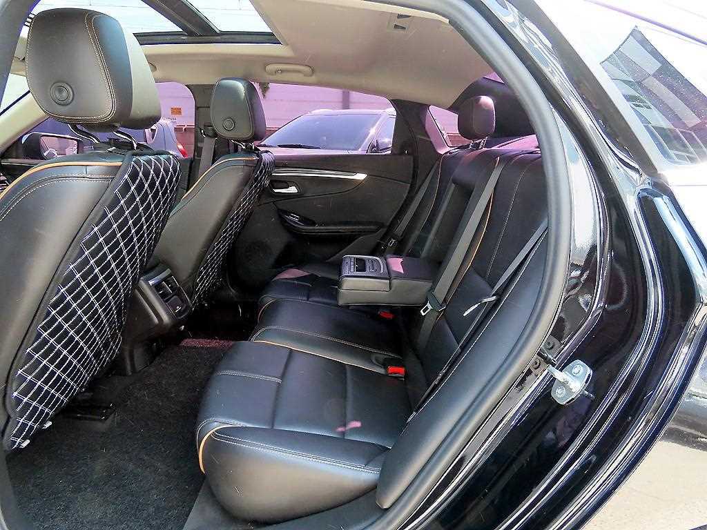 Chevrolet Impala - Vista 6