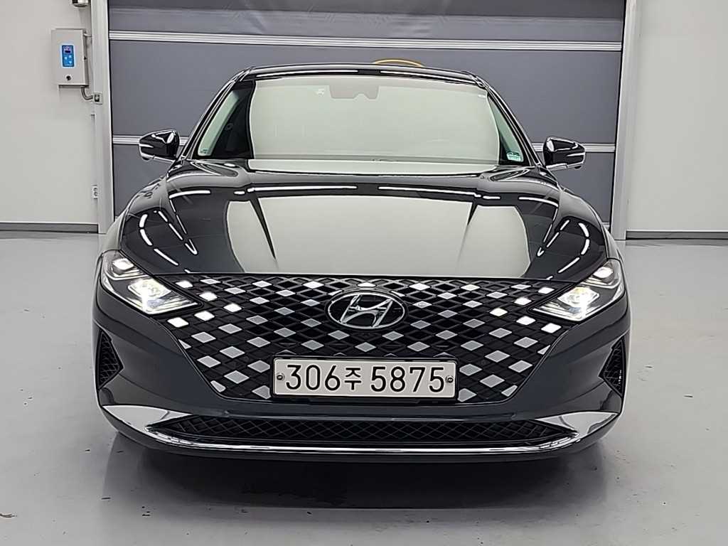HYUNDAI Grandeur - Vista 2