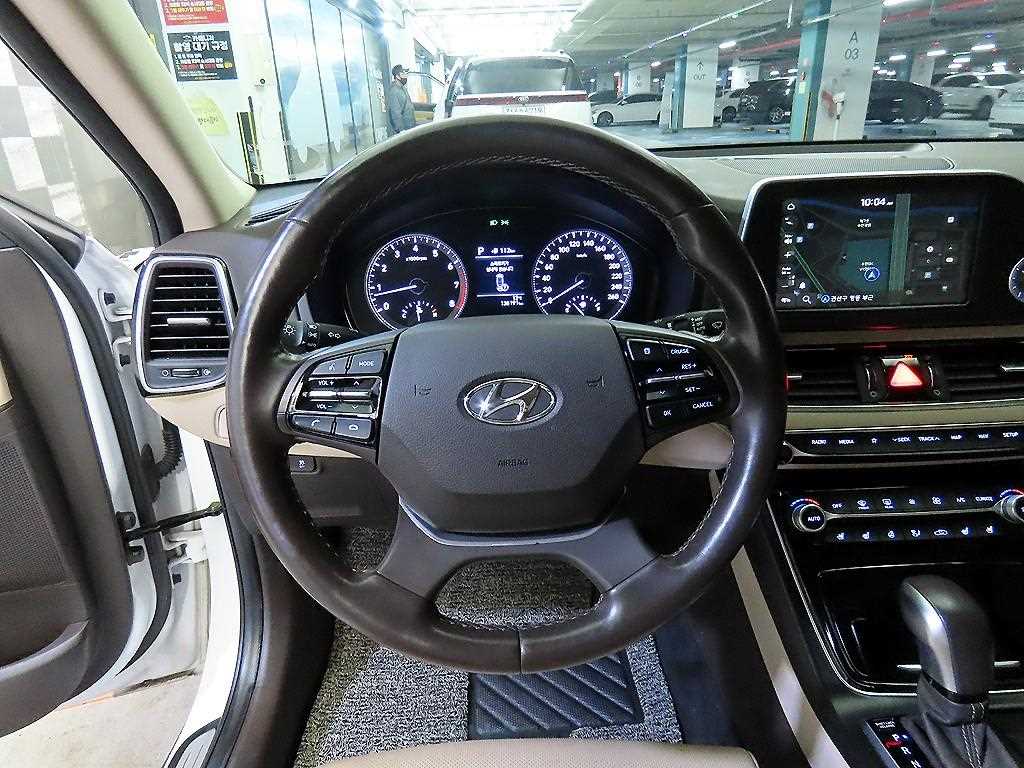 HYUNDAI Grandeur - Vista 8