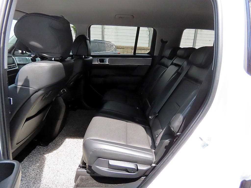 HYUNDAI Santa Fe - Vista 6