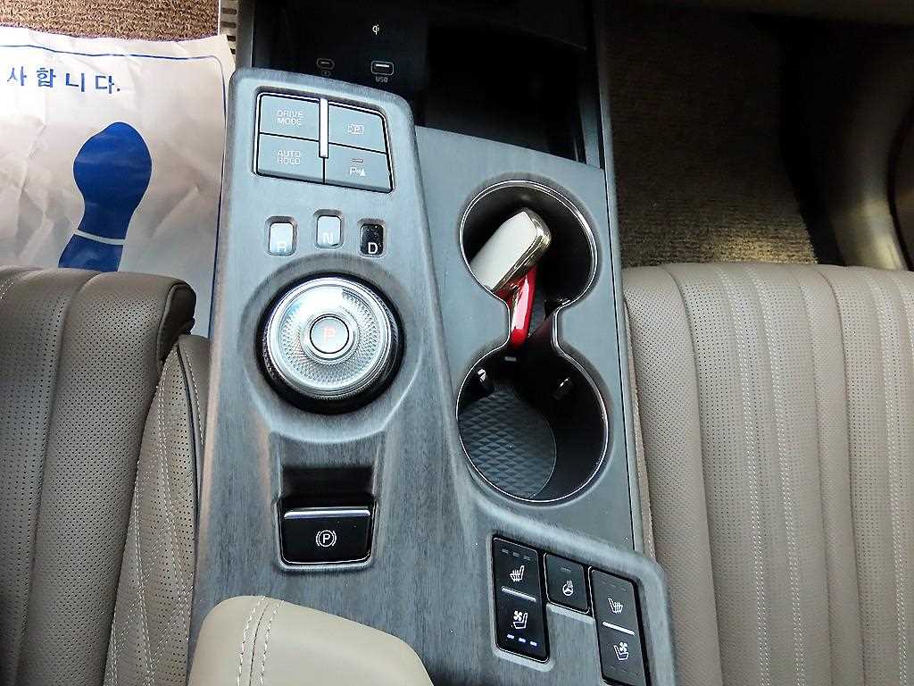 KIA K8 - Vista 11